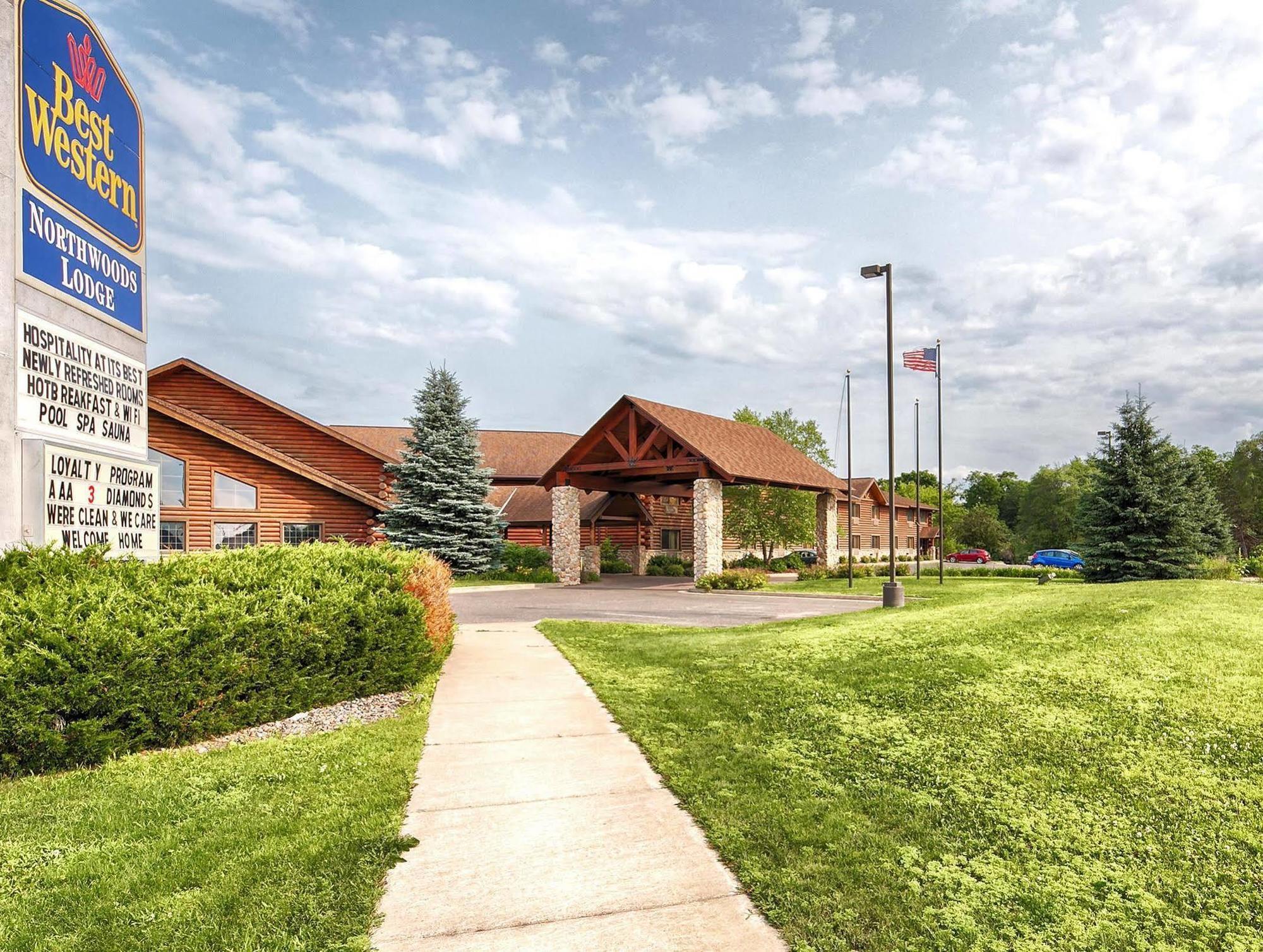 Best Western Northwoods Lodge Siren Bagian luar foto
