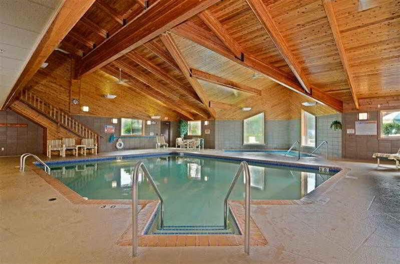 Best Western Northwoods Lodge Siren Bagian luar foto